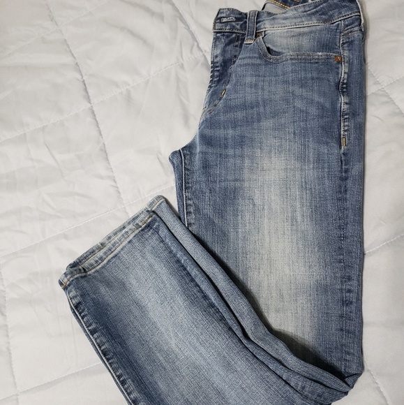 Jean - Picture 3 of 4